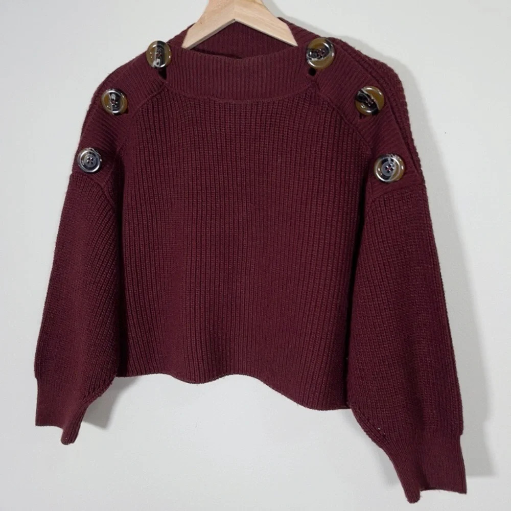 TOPSHOP  | BUTTON SLASH KNIT SWEATER IN BURGUNDY - Picture 3 of 10